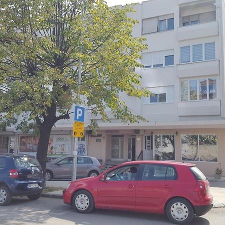 Apartmani Bonaca U Centru Niksica Εξωτερικό φωτογραφία